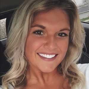 Meet your Posher, Aanna